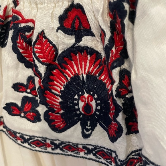 RAGA NWT EMBROIDERED JUMPSUIT - Picture 4 of 6